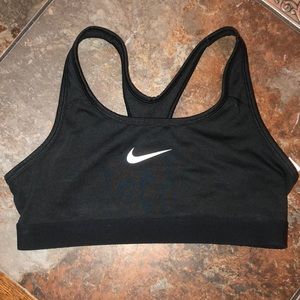 Nike Dri fit YOUTH large Black sports top